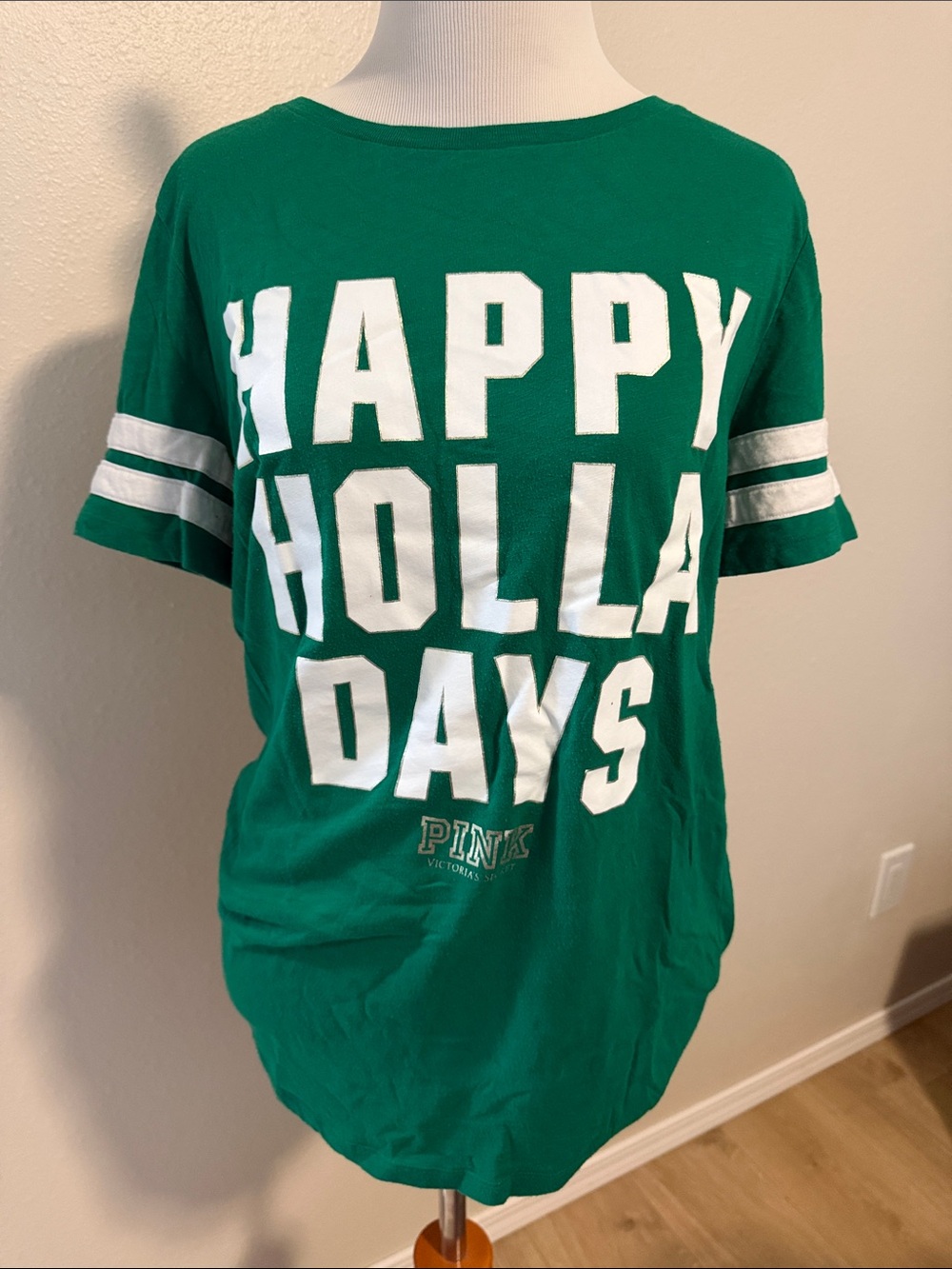 PINK Victoria's Secret Green Holiday 'Happy Holladays' Tee